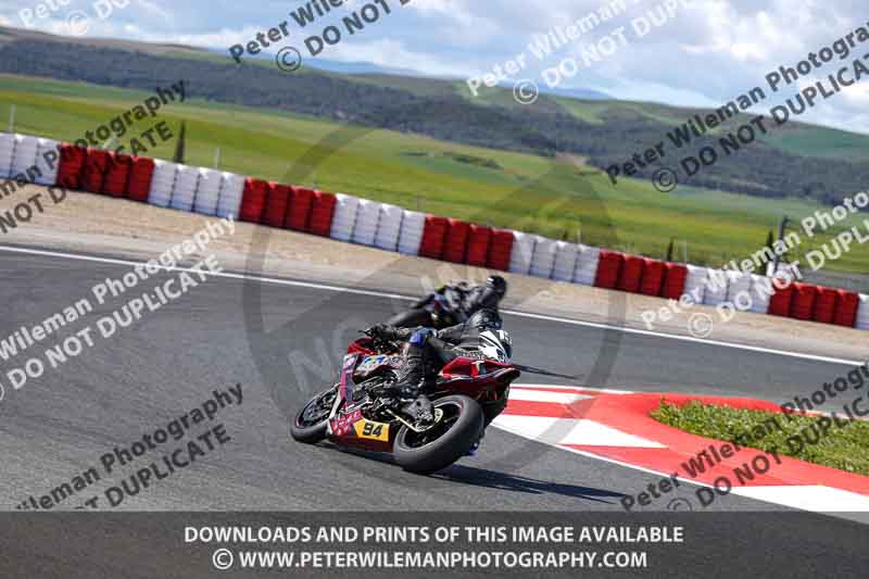 cadwell no limits trackday;cadwell park;cadwell park photographs;cadwell trackday photographs;enduro digital images;event digital images;eventdigitalimages;navarra;no limits trackdays;peter wileman photography;racing digital images;trackday digital images;trackday photos